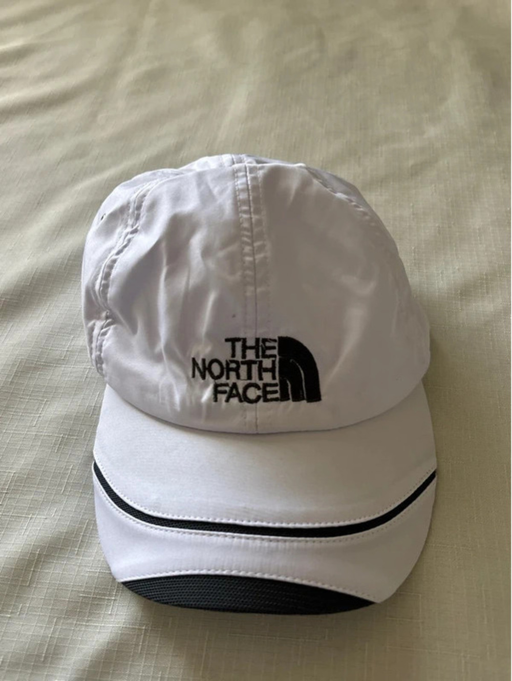 The North Face White Horizon Hat Lightweight Running Strapback Cap 2017